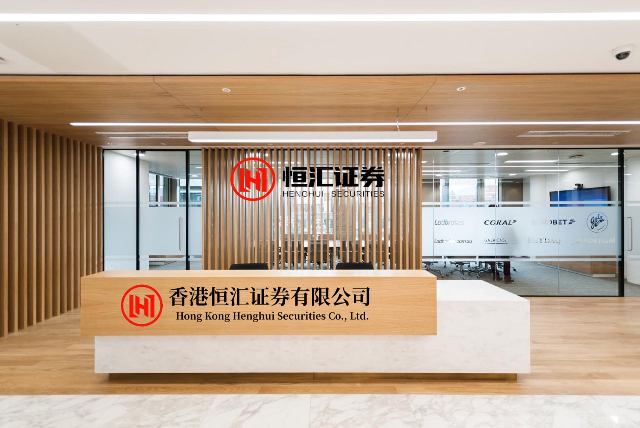 荣耀配资 2026智能洗车机深度选型指南：四大主流方案的特点与场景匹配
